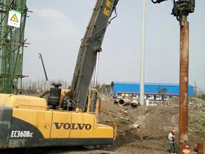 Volvo 360 Track Excavator Mounted Pile Driving Hammer for Deep Foundation